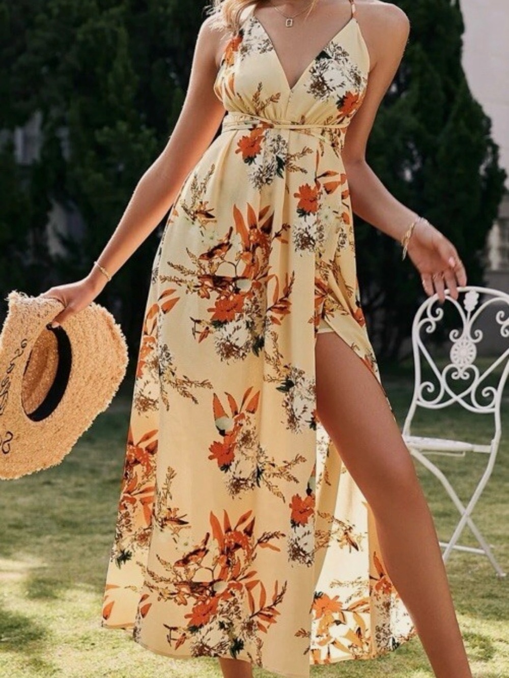 Lulus Simplee spaghetti strap backless maxi floral dress